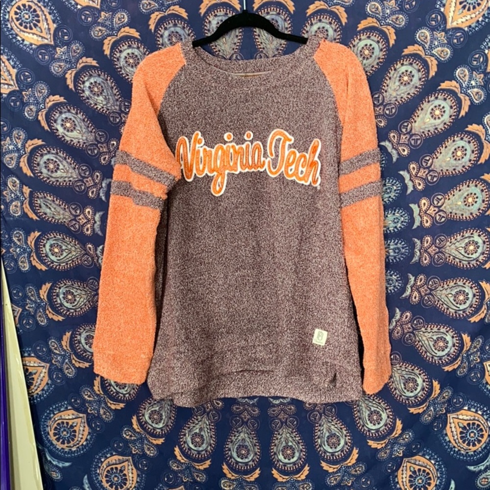 Super cute Virginia tech pullover